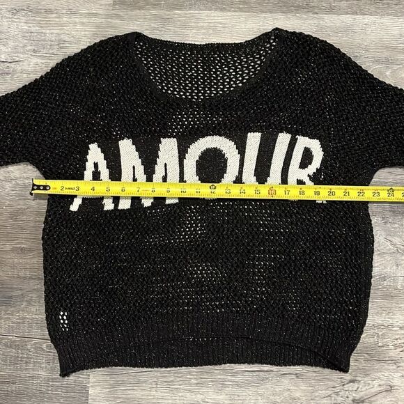 Amour Italian Crochet Pullover MADE IN ITALY NWOT - OS ($99) - Picture 9 of 10